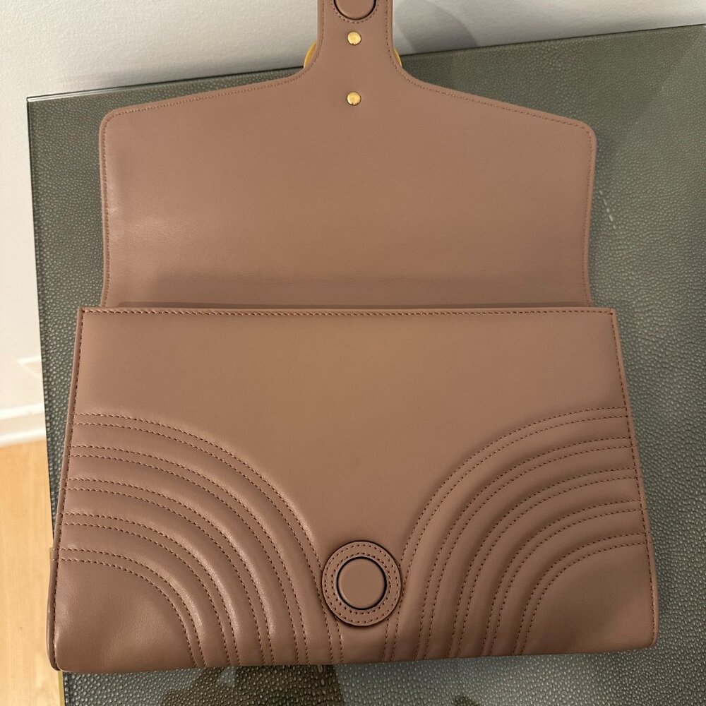 Gucci Marmont Flap Clutch - Picture 3 of 7